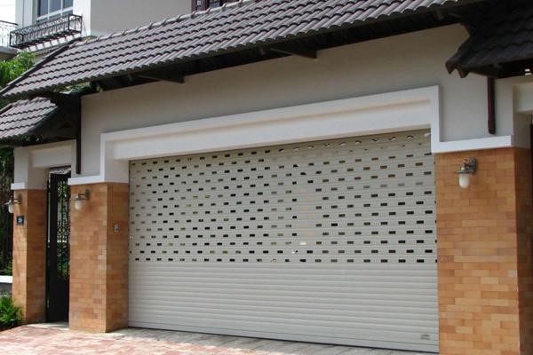 Sử dụng cửa cuốn tự động thì cần phải chú ý những điều này