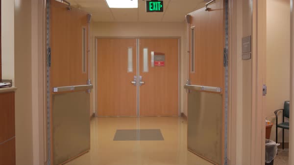 Tầm quan trọng của việc sử dụng cửa tự động trong bệnh viện