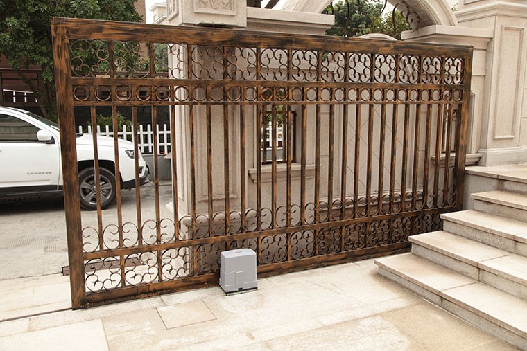 Chọn chất liệu thích hợp cho cửa tự động